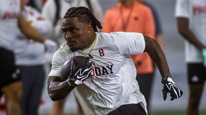 Indiana Hoosiers running back Kaelon Black (8)