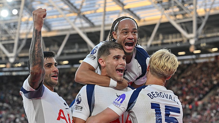 Micky van de Ven, Xavi Simons