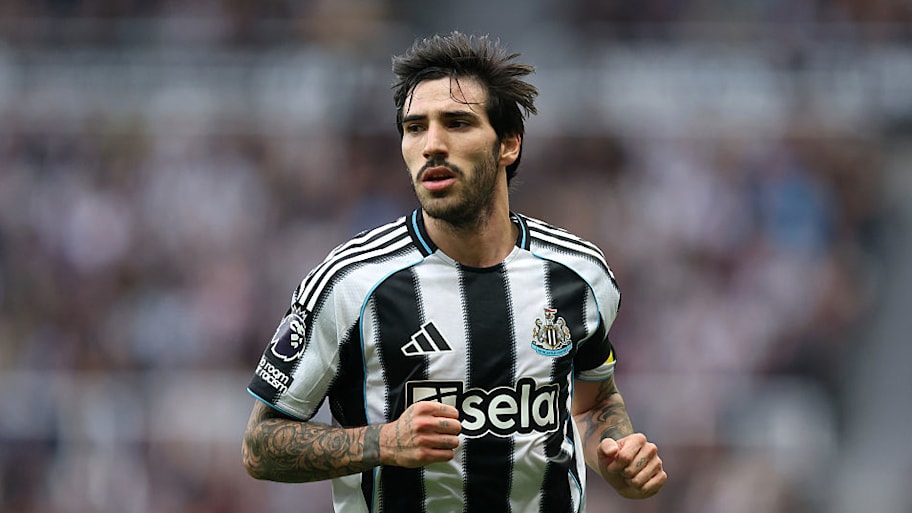 Newcastle midfielder Sandro Tonal