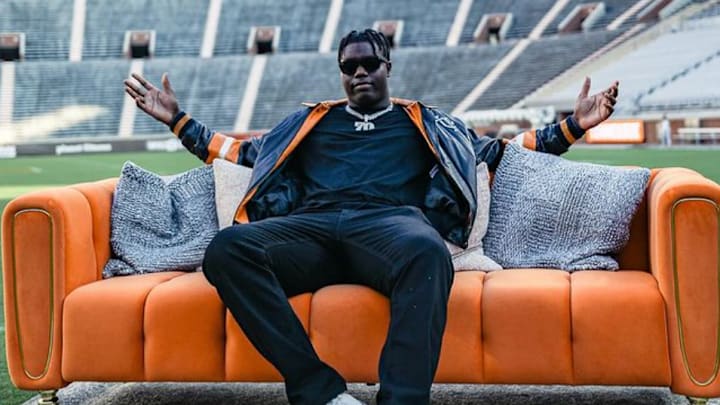 Five-star offensive tackle David Sanders Jr. on a visit to Tennessee