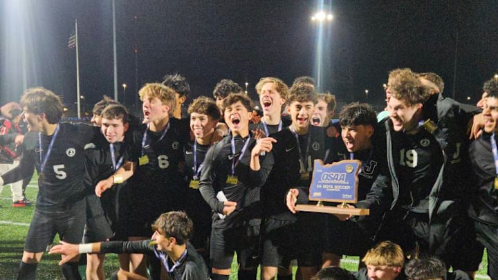Jesuit defeated McMinnville for the 17th Oregon boys soccer state title in program history.