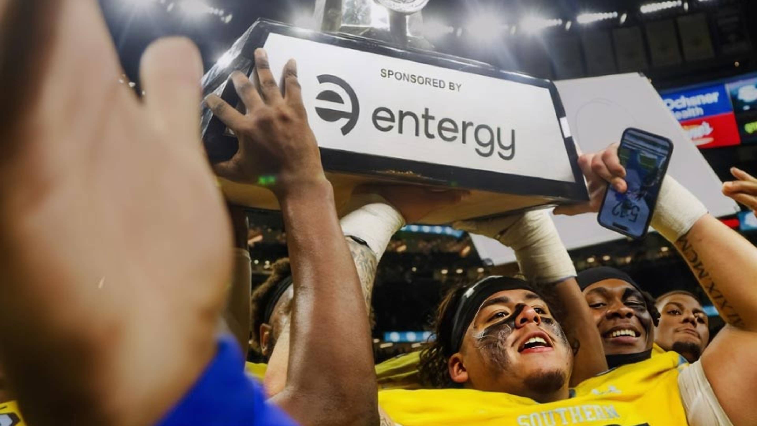 Southern Stuns Grambling To Win A Bayou Classic Thriller
