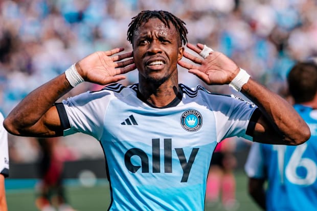 วิลฟรีด ซาฮา ชาร์ลอตต์ เอฟซี วิลฟรีด ซาฮา ชาร์ลอตต์ เอฟซี