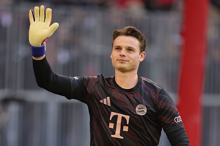 Effenberg wünscht sich Urbig als Neuer-Nachfolger