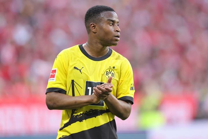 1. FSV Mainz 05 v Borussia Dortmund - Bundesliga