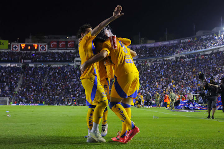 Nicolas Ibañez, Fernando Gorriaran