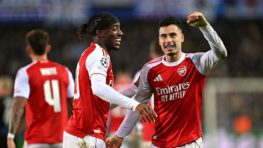 Arsenal players celebrate