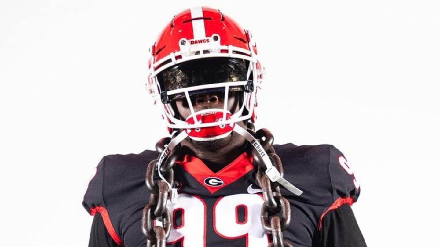 Seven Cloud Announces Commitment to Football