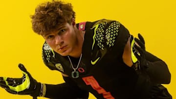 Oregon Ducks wide receiver commit Cooper Perry visits Oregon