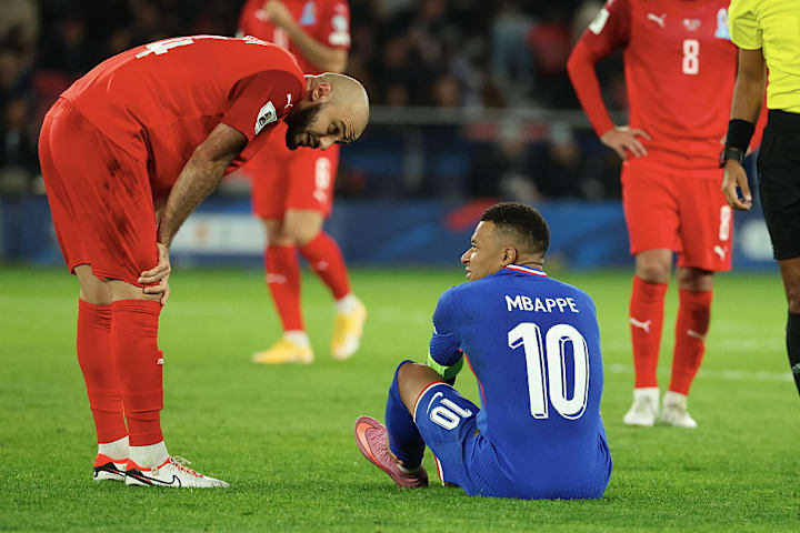 Kylian Mbappe, Elvin Badalov
