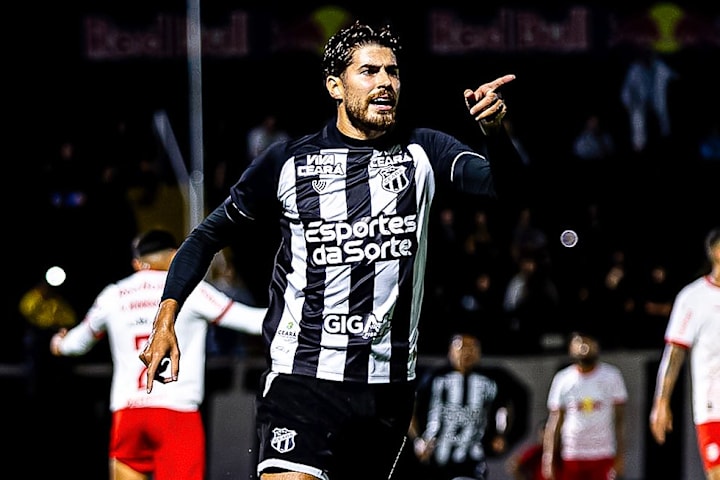Pedro Raul, atacante do Ceará em 2025