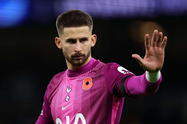 Guglielmo Vicario, portero del Tottenham.