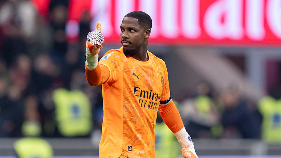 Milan goalkeeper Mike Maignan