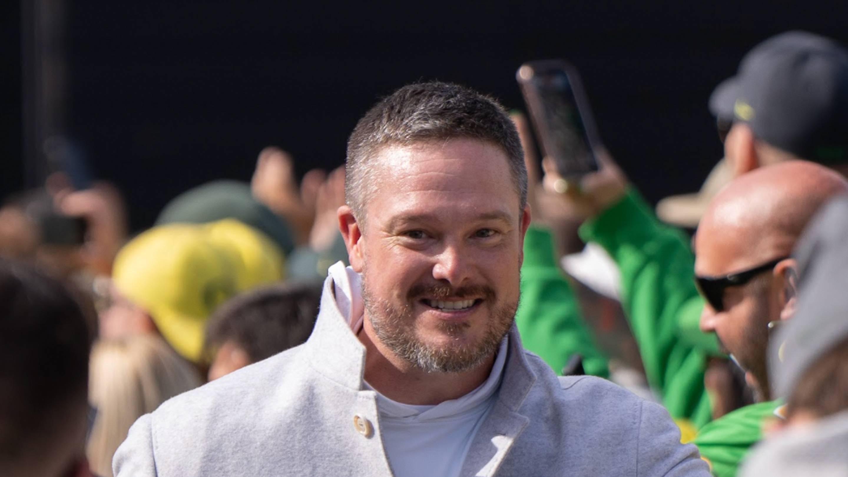 Dan Lanning Doesn't Hold Back on Oregon Penalties vs. Boise State