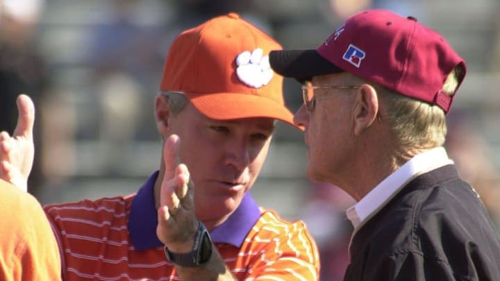 Clemson coach Tommy Bowden and USC coach Lou Holtz talk at midfield before the game Saturday, November 17, 2001 at Carolina's Williams-Brice Stadium.

Cu Usc 0002