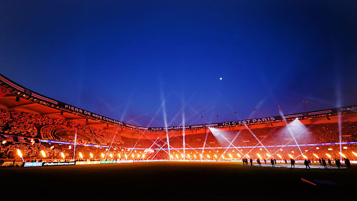Paris Saint Germain v Aston Villa - UEFA Champions League