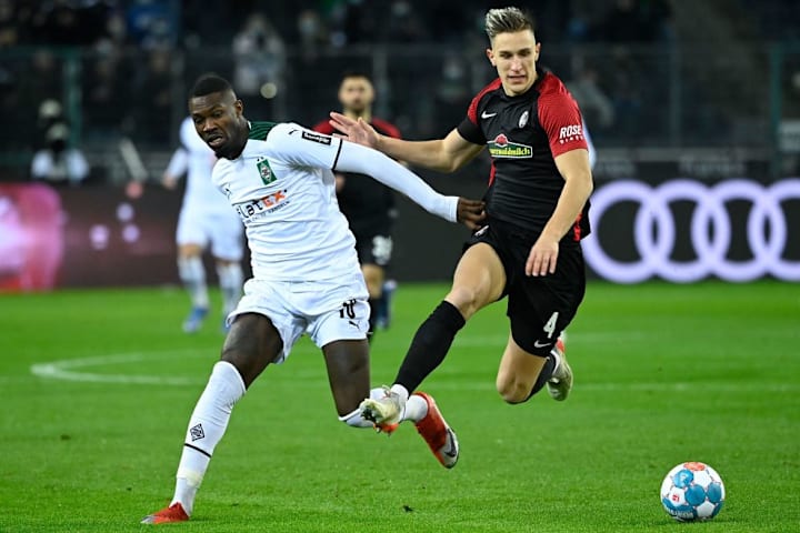 FBL-GER-BUNDESLIGA-MOENCHENGLADBACH-FREIBURG