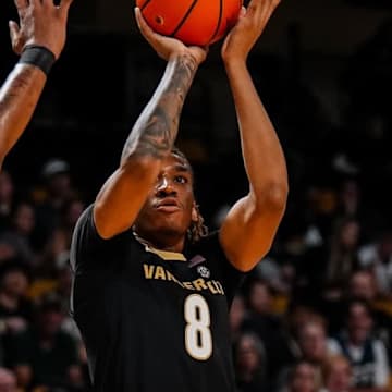 Tyler Harris leads a group of transfers that have acclimated quickly for Vanderbilt basketball.