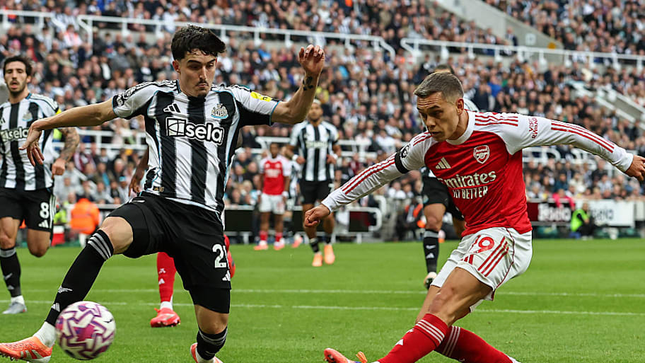 Leandro Trossard, Tino Livramento