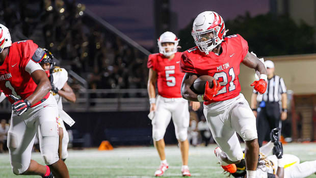 Milton running back TJ Lester running against American Heritage 