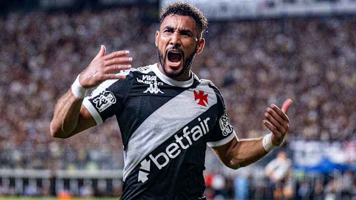 Dimitri Payet ainda não marcou nenhum gol em 2025