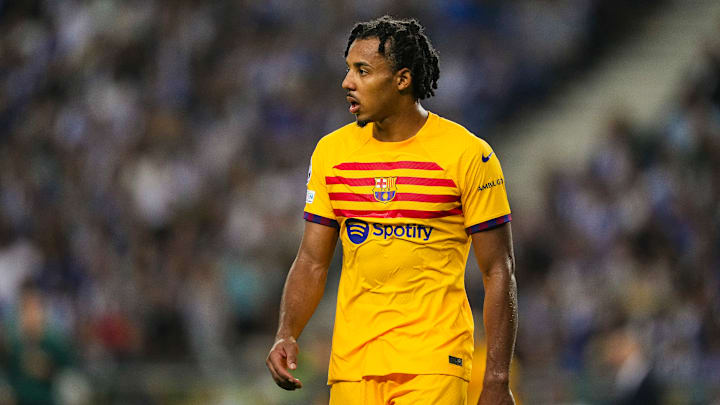 Jules Koundé a un salaire important au FC Barcelone