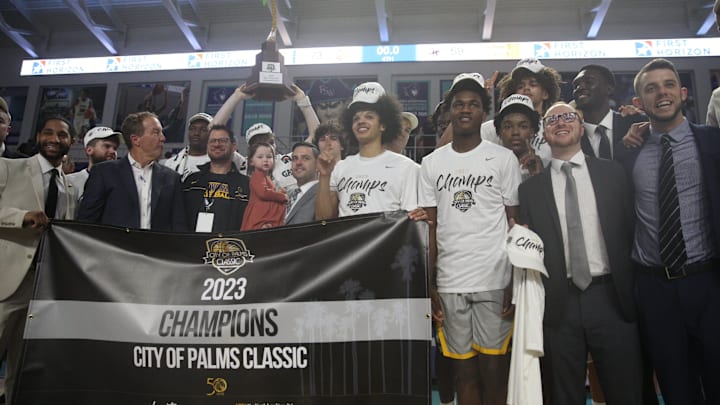 Syracuse basketball recruit Dante Allen, a 2025 4-star shooting guard, will transfer to the country's top program, Montverde.