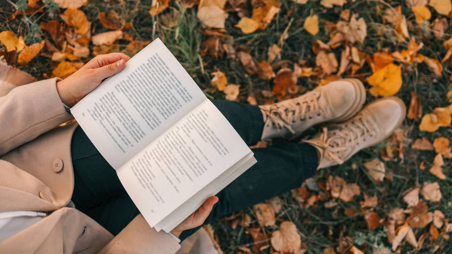10 Classic Novels Perfect For an Autumn Read