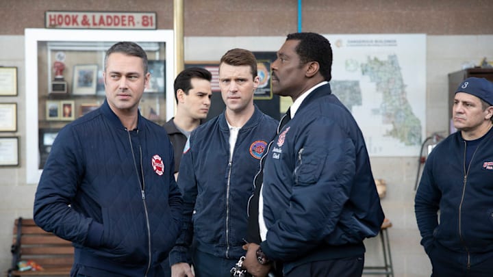 CHICAGO FIRE -- "Light Things Up" Episode 819 -- Pictured: (l-r) Taylor Kinney as Kelly Severide, Alberto Rosende as Blake Gallo, Jesse Spencer as Matthew Casey, Eamonn Walker as Wallace Boden, Anthony Ferraris as himself -- (Photo by: Adrian Burrows/NBC)