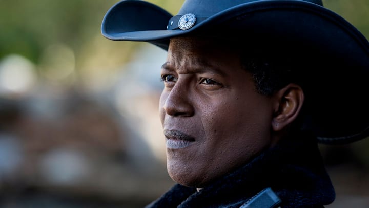 RESIDENT ALIEN -- "Pilot" Episode 101 -- Pictured: Corey Reynolds as Sheriff Mike Thompson -- (Photo by: James Dittinger/SYFY)