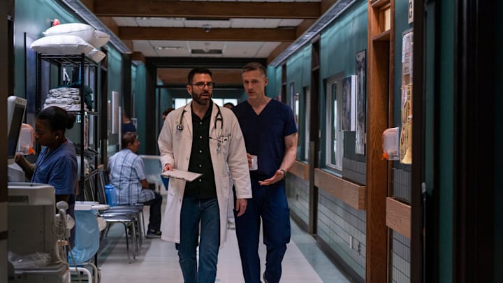 BRILLIANT MINDS -- "The First Responder" Episode 110 -- Pictured: (l-r) Zachary Quinto as Dr. Oliver Wolf, Teddy Sears as Dr. Josh Nichols