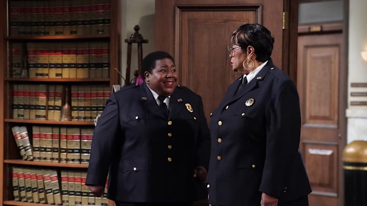 NIGHT COURT -- "Pension Tension" Episode 309 -- Pictured: (l-r) Lacretta as Gurgs, Marsha Warfield as Roz -- (Photo by: Nicole Weingart/NBC)