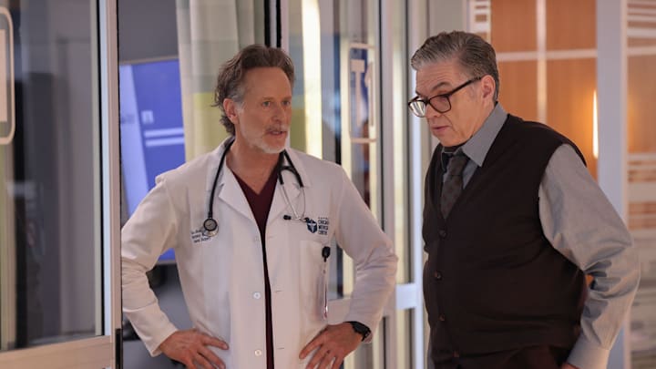 CHICAGO MED -- "The Book of Archer" Episode 1017 -- Pictured: (l-r) Steven Weber as Dr. Dean Archer, Oliver Platt as Dr. Daniel Charles -- (Photo by: George Burns Jr/NBC)