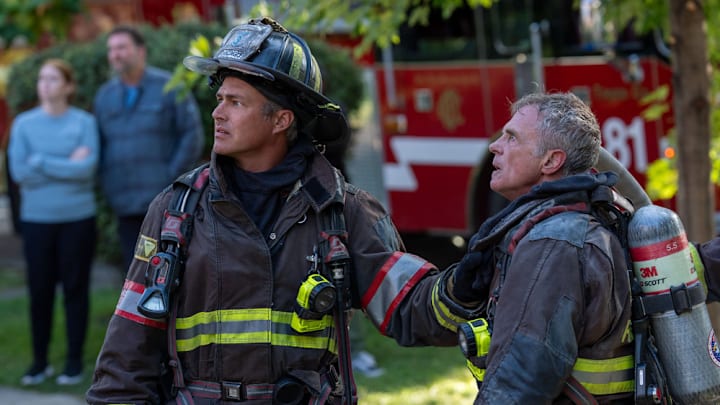 CHICAGO FIRE -- "Mercy" Episode 1404 -- Pictured: (l-r) Taylor Kinney as Kelly Severide, David Eigenberg as Christopher Herrmann 