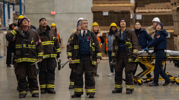 CHICAGO FIRE -- "In The Rubble" Episode 13016 -- Pictured: (l-r) Taylor Kinney as Kelly Severide, Joe Miñoso as Joe Cruz, Dermot Mulroney as Chief Dom, Miranda Rae Mayo as Stella Kidd, Jocelyn Hudon as Lizzy Novak -- (Photo by: Peter Gordon/NBC)