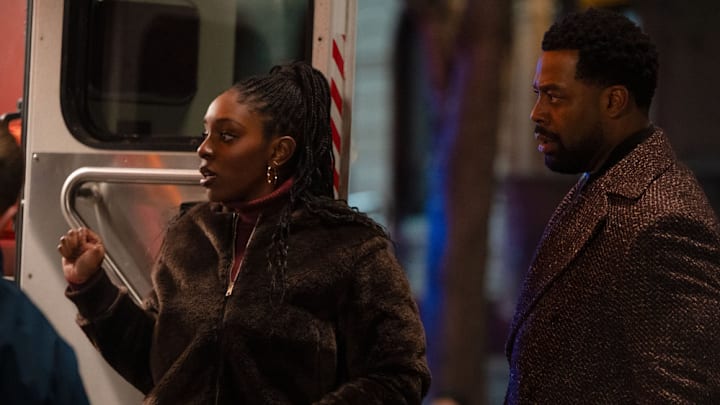 CHICAGO P.D. -- "The Wicked River" Episode 1318 -- Pictured: (l-r) Karen Obilom as Tasha Fox, LaRoyce Hawkins as Officer Kevin Atwater