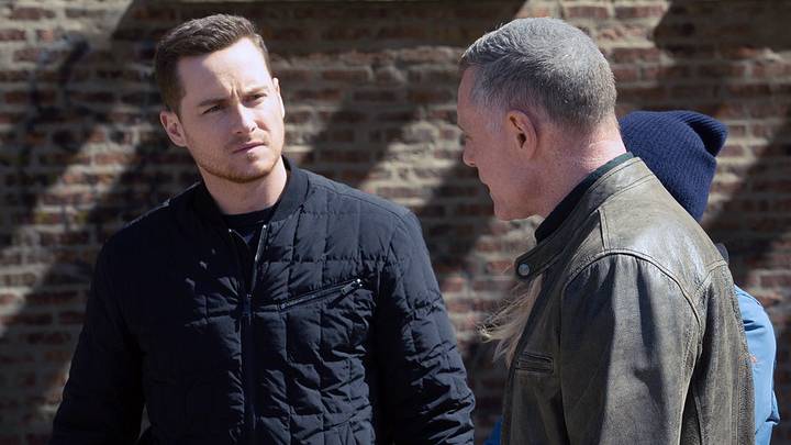 CHICAGO P.D. -- "Trouble Dolls" Episode 813 -- Pictured: (l-r) Jesse Lee Soffer as Jay Halstead, Jason Beghe as Hank Voight CHICAGO P.D. -- "Trouble Dolls" Episode 813 -- Pictured: (l-r) Jesse Lee Soffer as Jay Halstead, Jason Beghe as Hank Voight