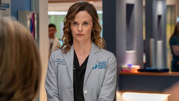 CHICAGO MED -- "Our So Called Lives" Episode 1111 -- Pictured: Sarah Ramos as Dr. Caitlin Lenox