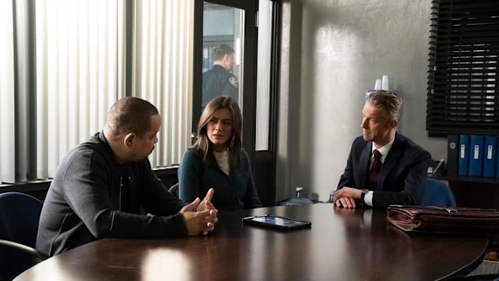 LAW & ORDER: SPECIAL VICTIMS UNIT -- "The Punch List" Episode 25003 -- Pictured: (l-r) Ice T as Sgt. Odafin "Fin" Tutuola, Audrey Hare as Tess Long, Peter Scanavino as A.D.A. Dominick "Sonny" Carisi Jr. -- (Photo by: Heidi Gutman/NBC)