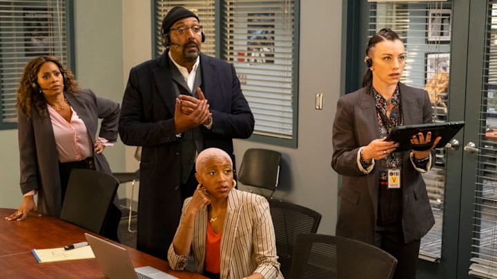 THE IRRATIONAL -- "The Wrong Side of Maybe" Episode 207 -- Pictured: (l-r) Maahra Hill as Marisa, Jesse L. Martin as Alec Mercer, Travina Springer as Kylie, Ashley Platz as Laura Bennett