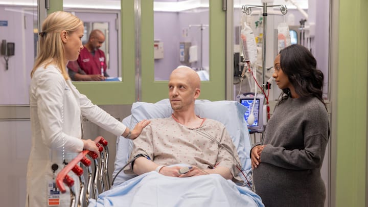 Chicago Med - Season 11 - Jessy Schram as Dr. Hannah Asher, Zach Appelman as Jeremy Lockhart, Tetona Jackson as Esme Lockhart