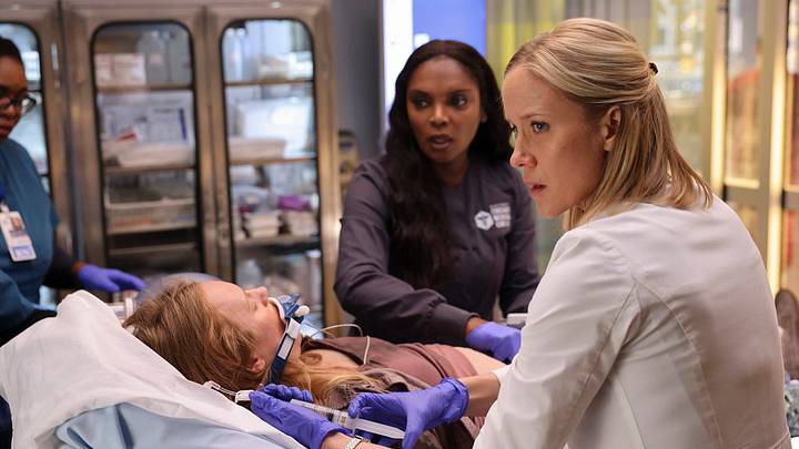 Chicago Med - Season 10 - Marlyne Barrett as Maggie Lockwood, Jessy Schram as Dr. Hannah Asher 