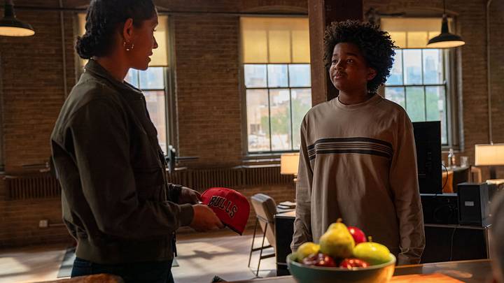CHICAGO FIRE -- "Mercy" Episode 1404 -- Pictured: (l-r) Miranda Rae Mayo as Stella Kidd, Hero Hunter as Isaiah 