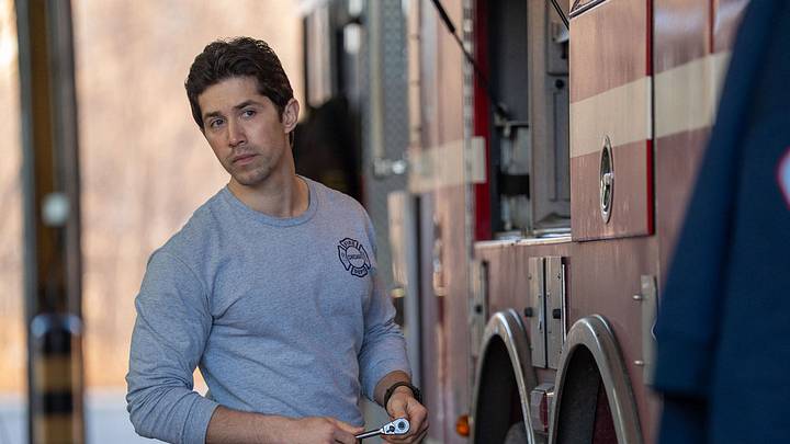 CHICAGO FIRE -- "Exit Point" Episode 1419 -- Pictured: Brandon Larracuente as Sal Vasquez CHICAGO FIRE -- "Exit Point" Episode 1419 -- Pictured: Brandon Larracuente as Sal Vasquez