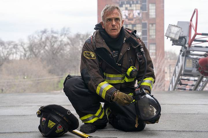 Pictured: David Eigenberg as Christopher Herrmann