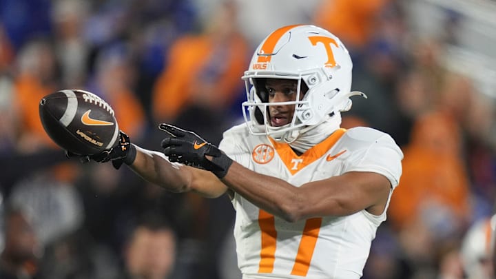 Tennessee wide receiver Chris Brazzell II (17) signals a first down during a NCAA football game