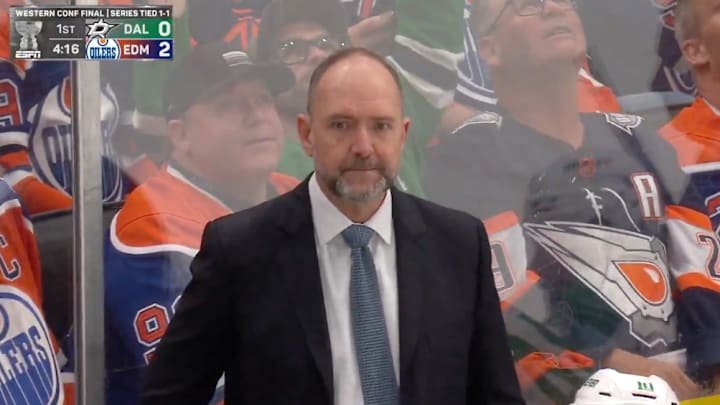 Dallas Stars coach Pete DeBoer reacts after the Edmonton Oilers score back-to-back goals in Game 3.