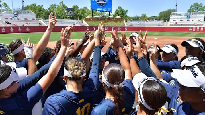 Cal Softball rallies together for a cheer after the end of their regional run in Norman, Oklahoma. Cal Softball rallies together for a cheer after the end of their regional run in Norman, Oklahoma.