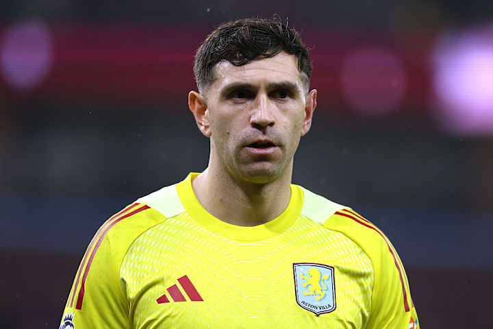 เอมิลิอาโน มาร์ติเนซ เอมิลิอาโน มาร์ติเนซ