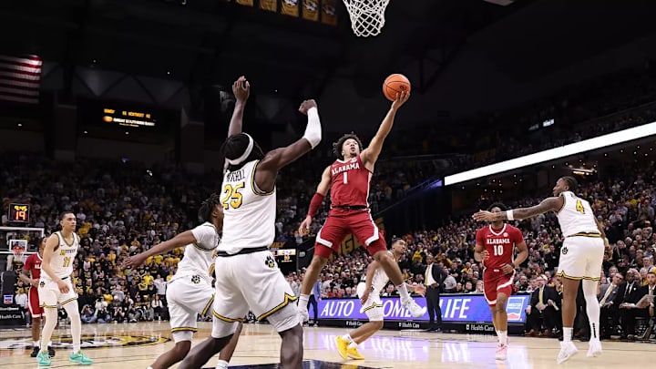 Alabama guard Mark Sears (1) makes a layup against Mizzou at Mizzou Arena in Columbia, MO on Wednesday, Feb 19, 2025. Alabama guard Mark Sears (1) makes a layup against Mizzou at Mizzou Arena in Columbia, MO on Wednesday, Feb 19, 2025.
